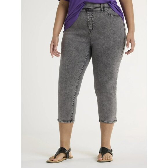Terra & Sky Plus Size Pull-On Capri Jeggings, 23” Inseam, Size 4X (28W-30W), - Picture 1 of 5